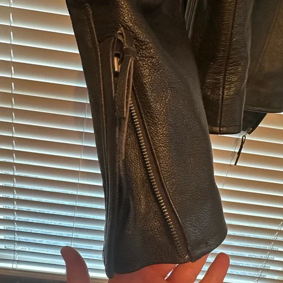 Men’s Harley Davidson Leather Jacket - Picture 7 of 11